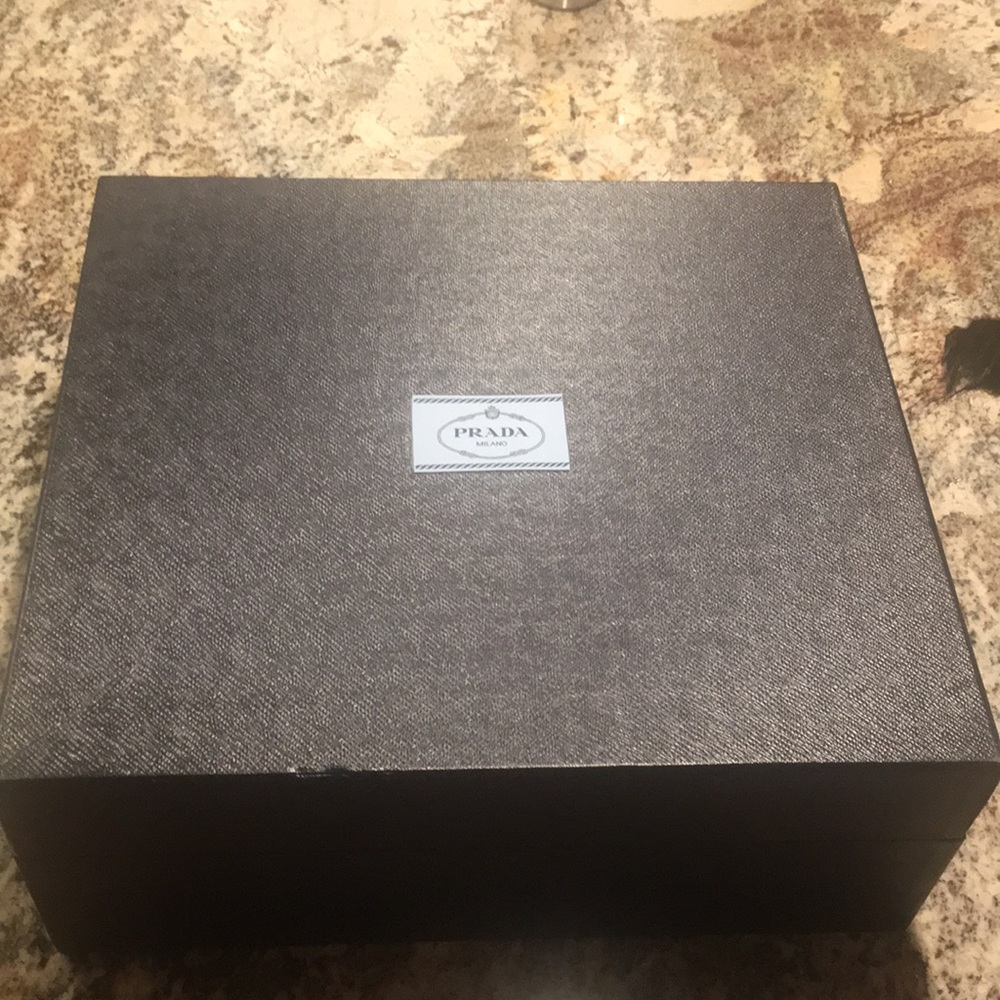Prada box